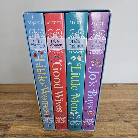 THE LITTLE WOMEN Book Box Set by Louisa May Alcott Like New - Picture 2 of 6